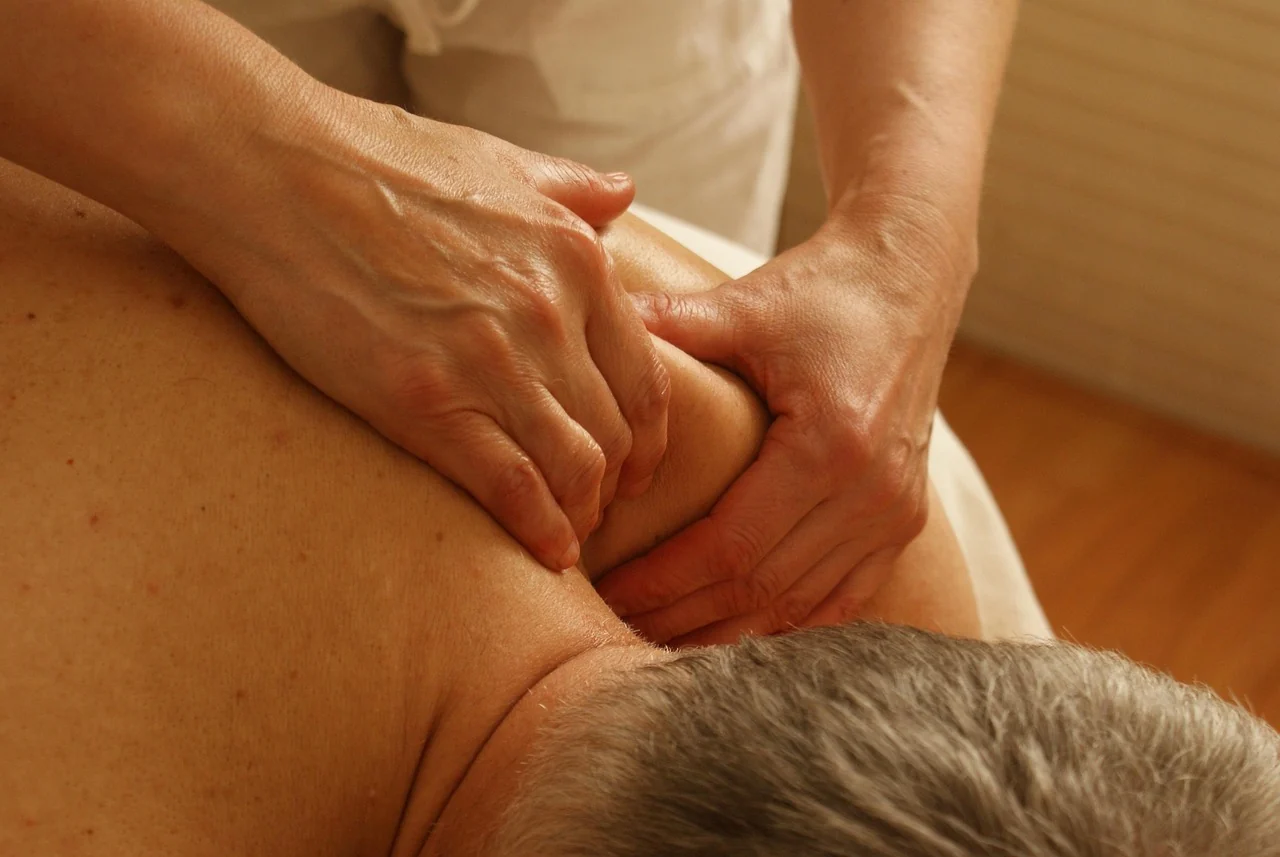 Massage des Rückens